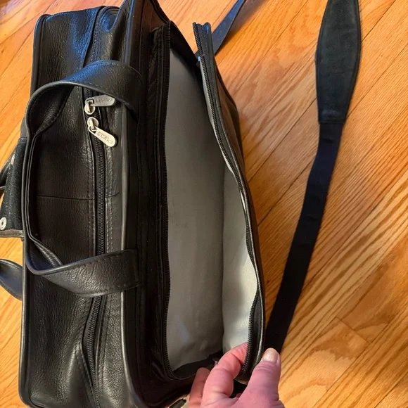 **50% off SALE** Piel Leather Professional Computer Briefcase Portfolio